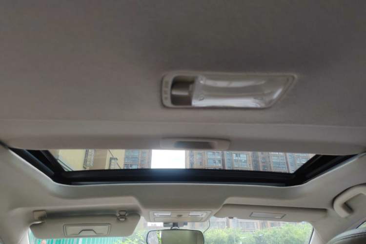 Used Nissan Sylphy 2009 1.6XL Automatic Luxury Sunroof Edition Headliner