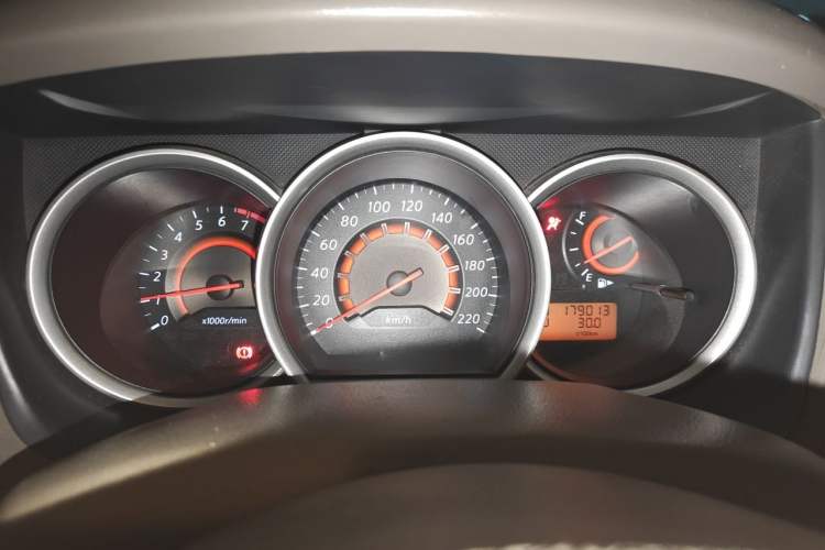 Used Nissan Sylphy 2009 1.6XE Automatic Comfort Edition Instrument Cluster