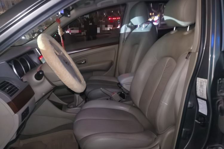 Used Nissan Sylphy 2009 1.6 XL Manual Luxury Sunroof Edition Left Front Seat