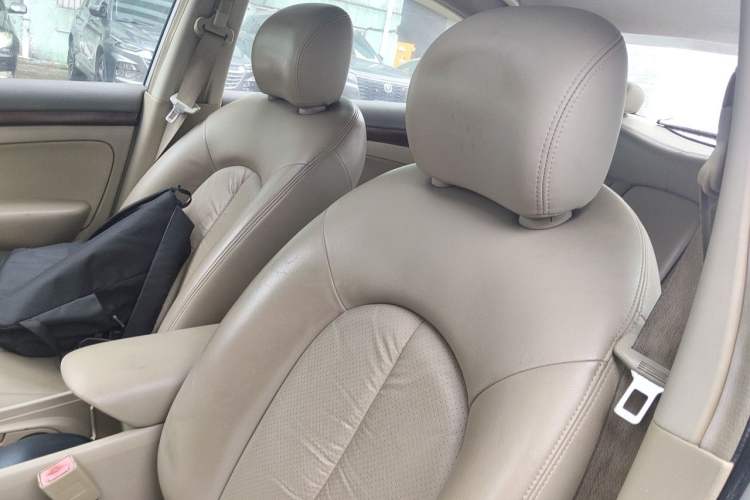 Used Nissan Sylphy 2009 1.6XL Automatic Luxury Sunroof Edition Left Front Seat