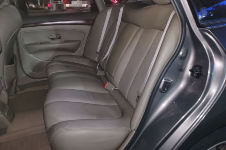 Used Nissan Sylphy 2009 1.6 XL Manual Luxury Sunroof Edition Left Rear Seat