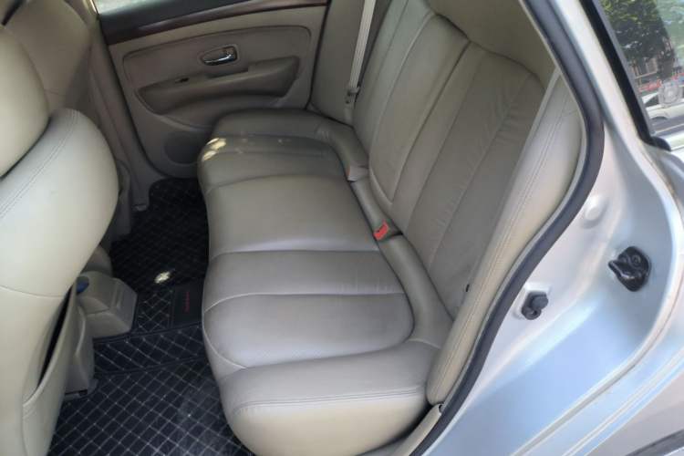 Used Nissan Sylphy 2009 1.6 XL Manual Luxury Sunroof Edition Left Rear Seat
