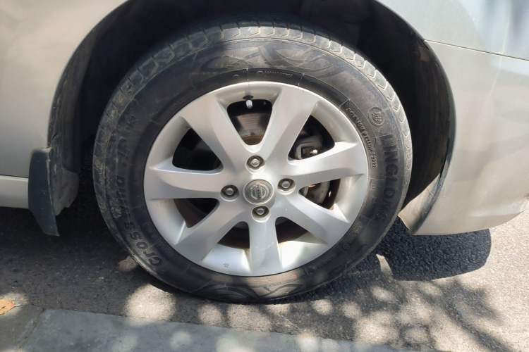 Used Nissan Sylphy 2009 1.6 XL Manual Luxury Sunroof Edition Right Front Wheel Hub