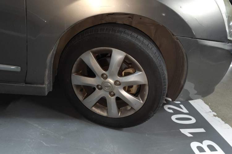 Used Nissan Sylphy 2009 1.6XE Automatic Comfort Edition Right Front Wheel Hub