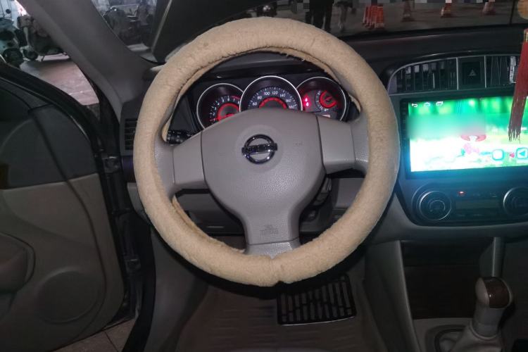 Used Nissan Sylphy 2009 1.6 XL Manual Luxury Sunroof Edition Steering Wheel