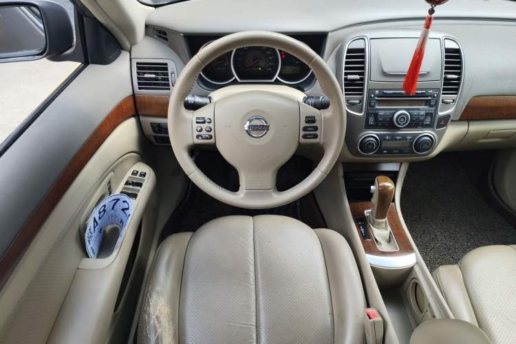 Used Nissan Sylphy 2009 2.0XL CVT Luxury Edition Steering Wheel