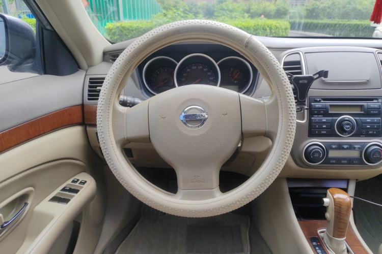 Used Nissan Sylphy 2009 1.6XL Automatic Luxury Sunroof Edition Steering Wheel
