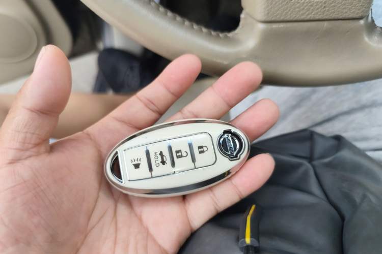 Used Nissan Sylphy 2009 2.0XL CVT Luxury Edition Vehicle Key
