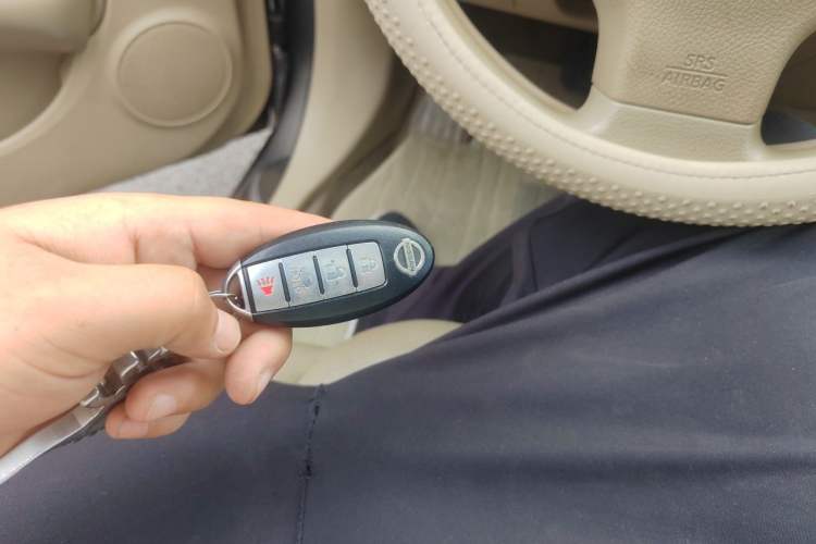 Used Nissan Sylphy 2009 1.6XL Automatic Luxury Sunroof Edition Vehicle Key
