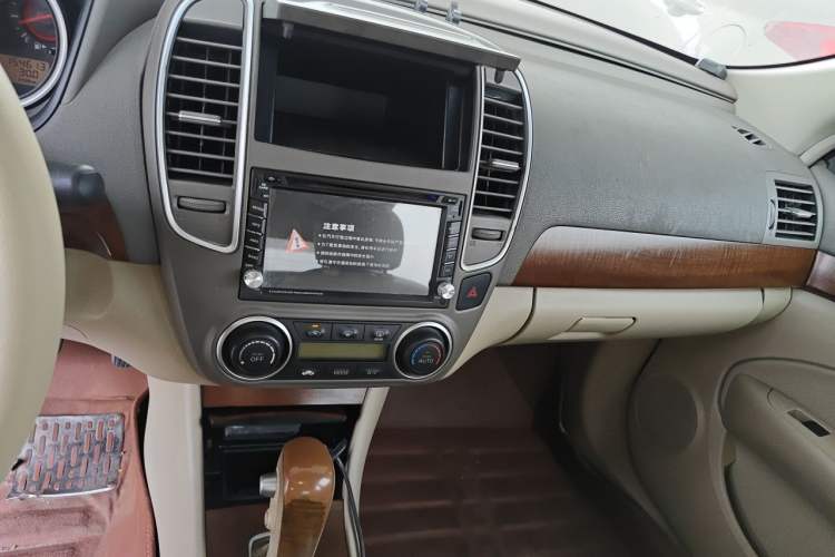 Used Nissan Sylphy 2009 2.0XL CVT Luxury Edition Audio And AC Panel