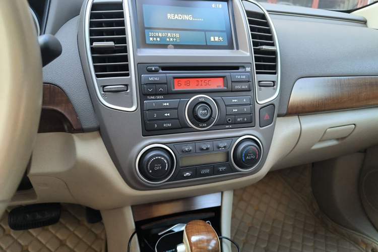 Used Nissan Sylphy 2009 2.0XL CVT Luxury Sunroof Edition Audio And AC Panel