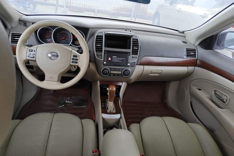 Used Nissan Sylphy 2009 2.0XL CVT Luxury Edition Center Console