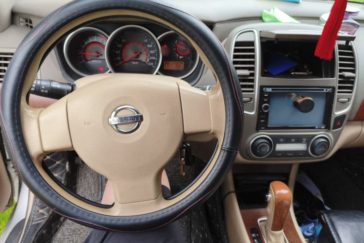Used Nissan Sylphy 2009 1.6XE Automatic Comfort Edition Center Console