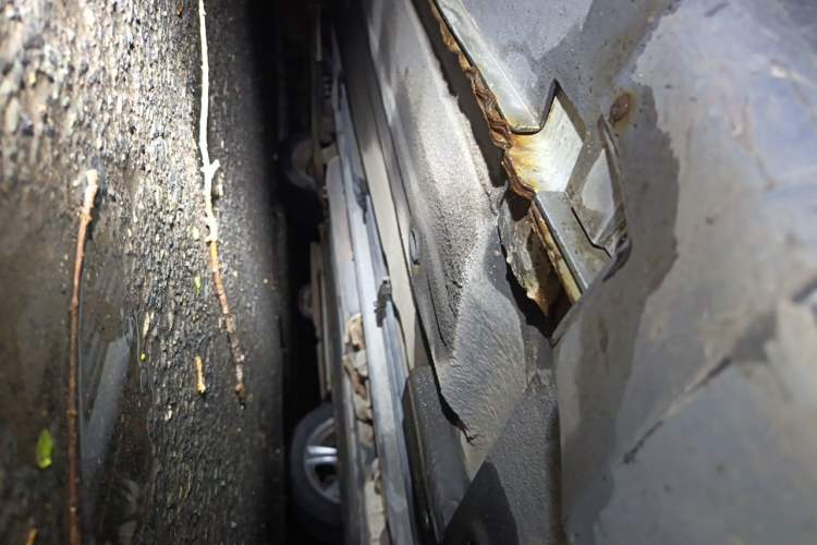 Used Nissan Sylphy 2009 1.6XE Manual Comfort Edition Chassis Front Right