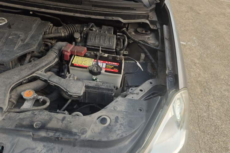 Used Nissan Sylphy 2009 1.6 XL Manual Luxury Sunroof Edition Engine Bay Left