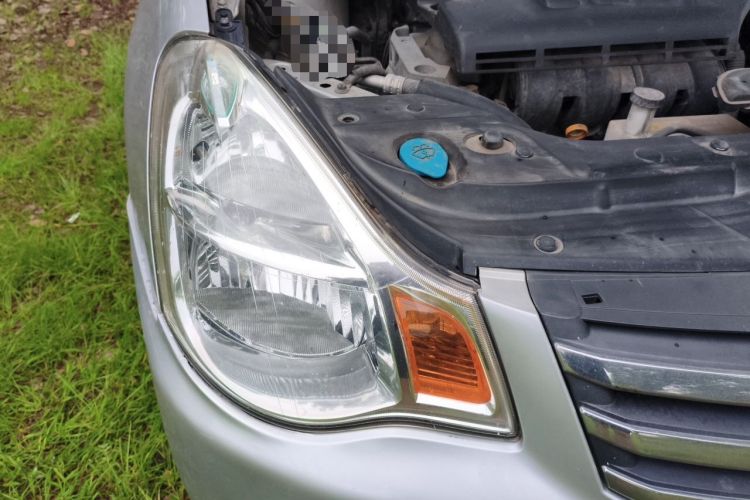 Used Nissan Sylphy 2009 1.6XE Automatic Comfort Edition Engine Bay Right