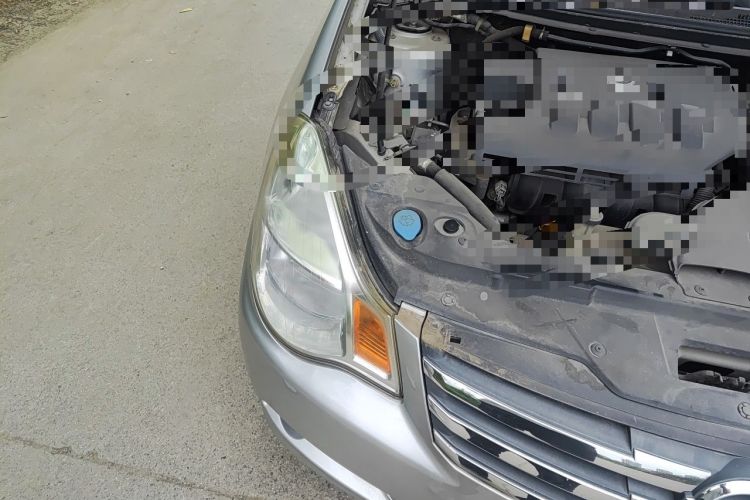 Used Nissan Sylphy 2009 1.6XE Manual Comfort Edition Engine Bay Right