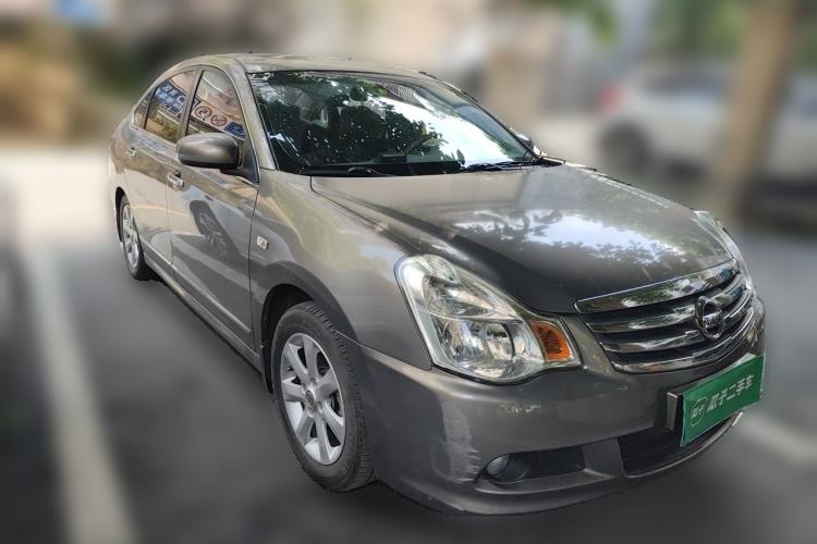 Used Nissan Sylphy 2009 1.6XL Automatic Luxury Sunroof Edition Front Right 45 Deg