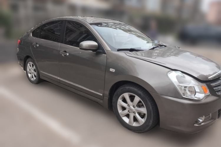 Used Nissan Sylphy 2009 1.6XL Automatic Luxury Sunroof Edition Front Right 45 Deg