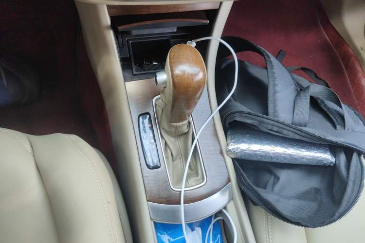 Used Nissan Sylphy 2009 1.6XE Automatic Comfort Edition Gear Lever
