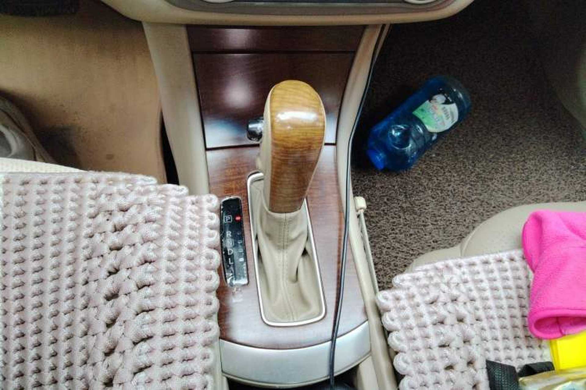Used Nissan Sylphy 2009 2.0XL CVT Luxury Edition Gear Lever