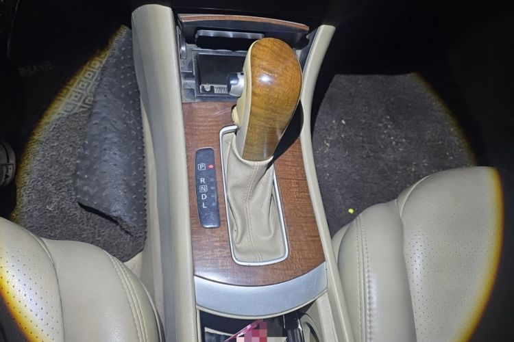 Used Nissan Sylphy 2009 2.0XL CVT Luxury Edition Gear Lever
