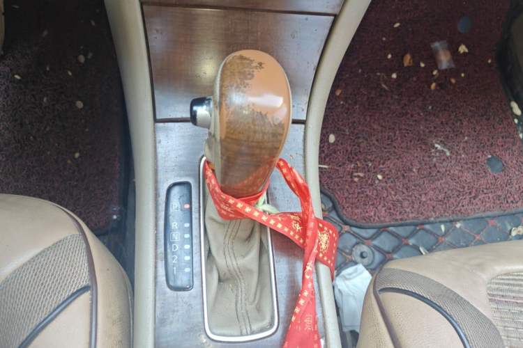 Used Nissan Sylphy 2009 1.6XL Automatic Luxury Sunroof Edition Gear Lever