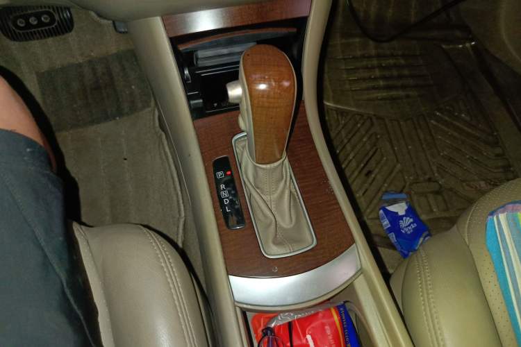 Used Nissan Sylphy 2009 2.0XL CVT Luxury Sunroof Edition Gear Lever