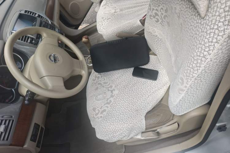 Used Nissan Sylphy 2009 1.6 XL Manual Luxury Sunroof Edition Left Front Seat