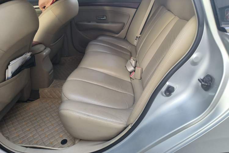 Used Nissan Sylphy 2009 2.0XL CVT Luxury Sunroof Edition Left Rear Seat