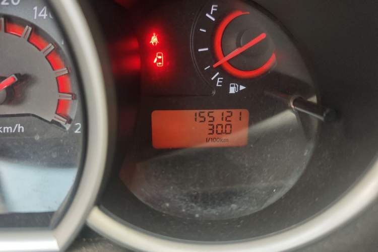 Used Nissan Sylphy 2009 1.6 XL Manual Luxury Sunroof Edition Odometer Close Up