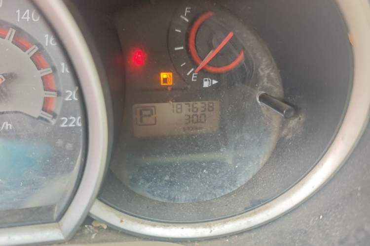 Used Nissan Sylphy 2009 1.6XL Automatic Luxury Sunroof Edition Odometer Close Up