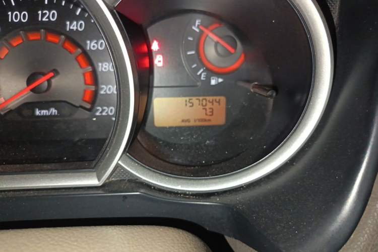 Used Nissan Sylphy 2009 1.6XE Manual Comfort Edition Odometer Close Up
