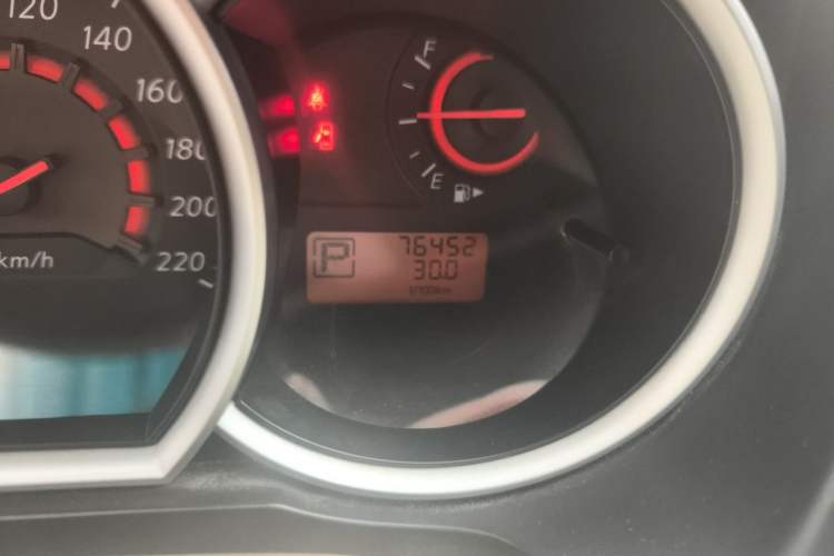 Used Nissan Sylphy 2009 1.6XL Automatic Luxury Sunroof Edition Odometer Close Up
