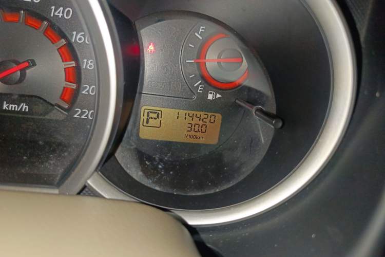 Used Nissan Sylphy 2009 2.0XL CVT Luxury Sunroof Edition Odometer Close Up