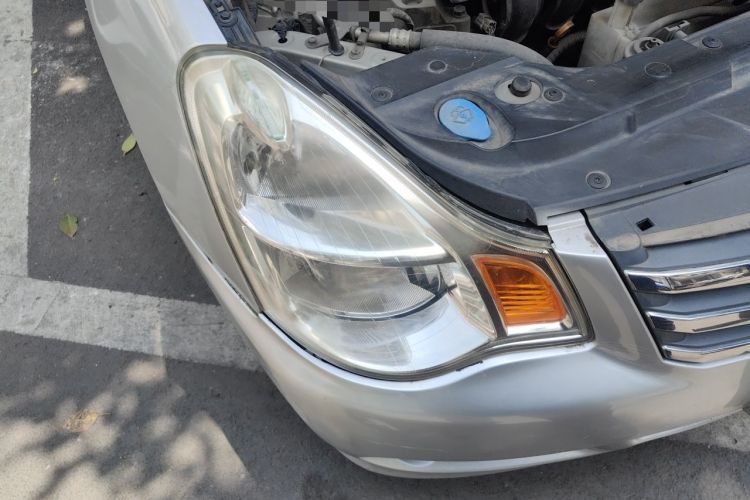 Used Nissan Sylphy 2009 1.6XE Automatic Comfort Edition Right Front Headlight