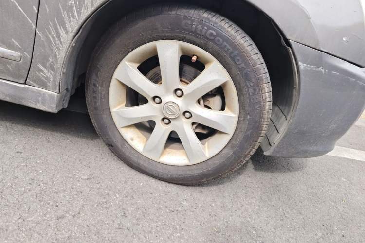 Used Nissan Sylphy 2009 1.6XL Automatic Luxury Sunroof Edition Right Front Wheel Hub