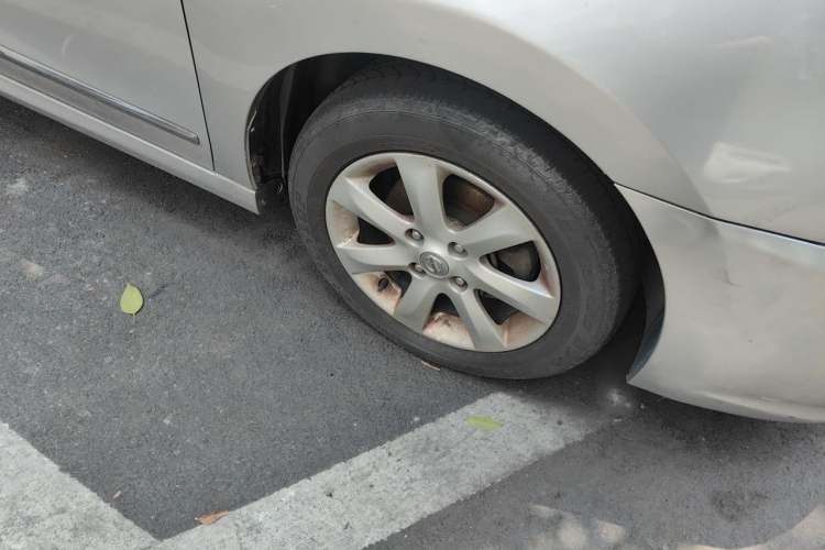 Used Nissan Sylphy 2009 1.6XE Automatic Comfort Edition Right Front Wheel Hub