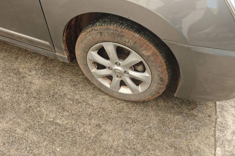 Used Nissan Sylphy 2009 1.6 XL Manual Luxury Sunroof Edition Right Front Wheel Hub
