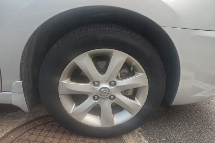 Used Nissan Sylphy 2009 1.6 XL Manual Luxury Sunroof Edition Right Front Wheel Hub