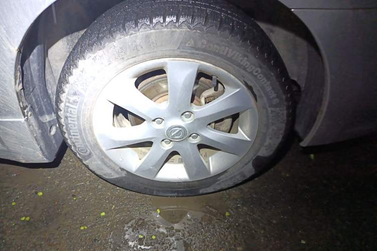 Used Nissan Sylphy 2009 1.6XE Manual Comfort Edition Right Front Wheel Hub