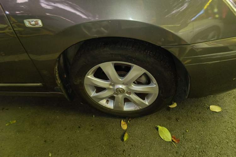 Used Nissan Sylphy 2009 2.0XL CVT Luxury Sunroof Edition Right Front Wheel Hub