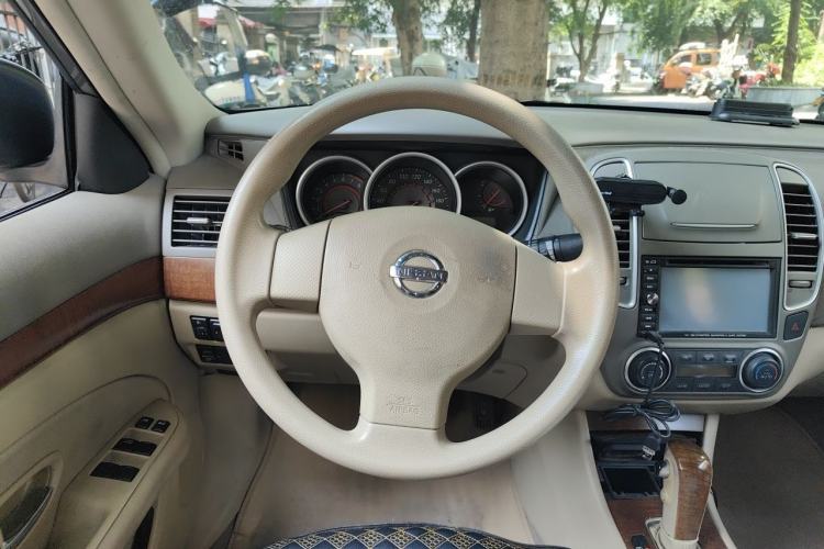 Used Nissan Sylphy 2009 1.6XL Automatic Luxury Sunroof Edition Steering Wheel