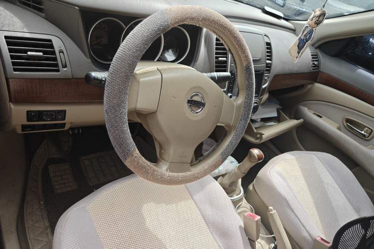 Used Nissan Sylphy 2009 1.6XE Manual Comfort Edition Steering Wheel