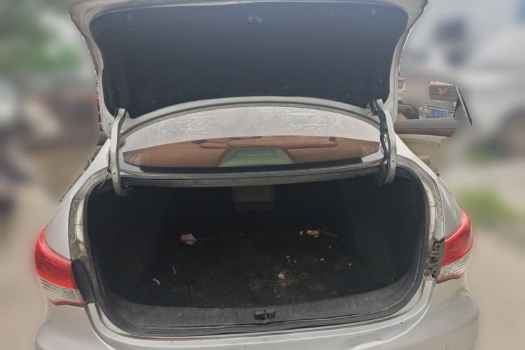 Used Nissan Sylphy 2009 1.6XL Automatic Luxury Sunroof Edition Trunk