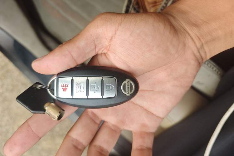 Used Nissan Sylphy 2009 1.6 XL Manual Luxury Sunroof Edition Vehicle Key