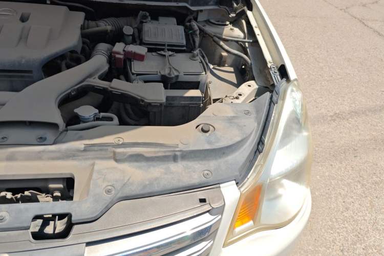Used Nissan Sylphy 2009 1.6XE Automatic Comfort Edition Engine Bay Left