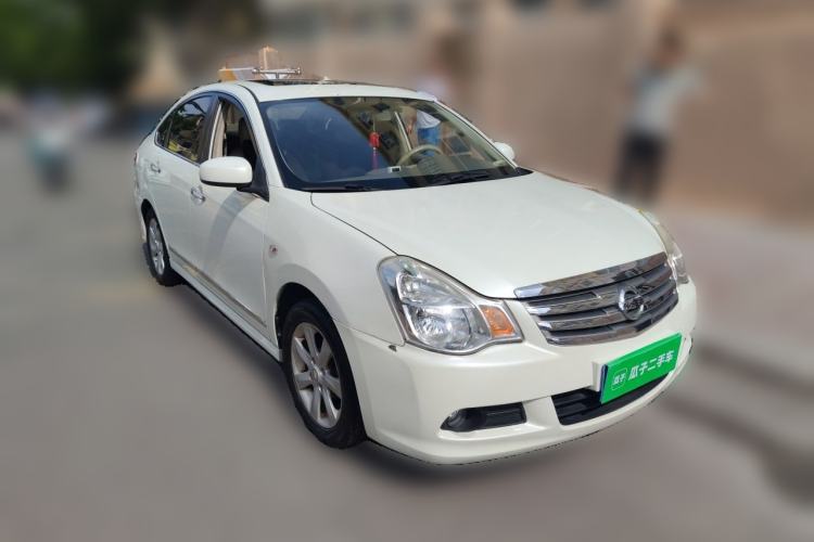 Used Nissan Sylphy 2009 1.6XL Automatic Luxury Sunroof Edition Front Right 45 Deg