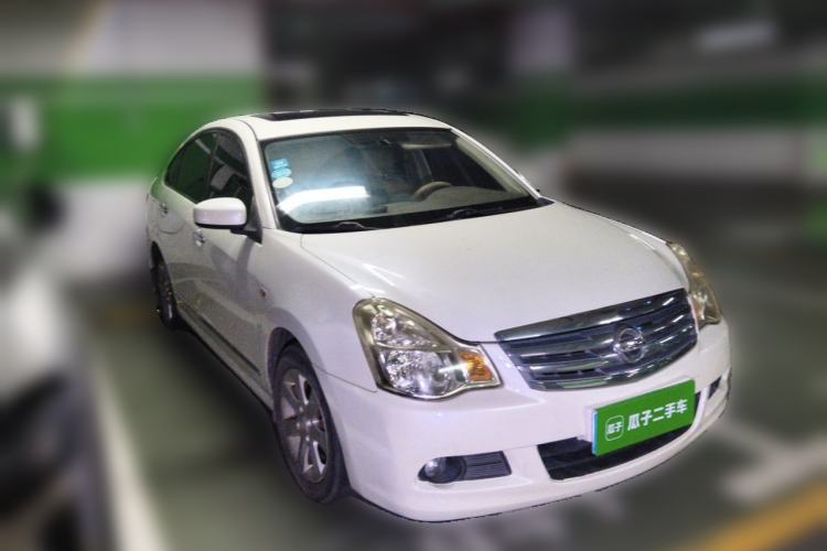 Used Nissan Sylphy 2009 1.6XL Automatic Luxury Sunroof Edition Front Right 45 Deg