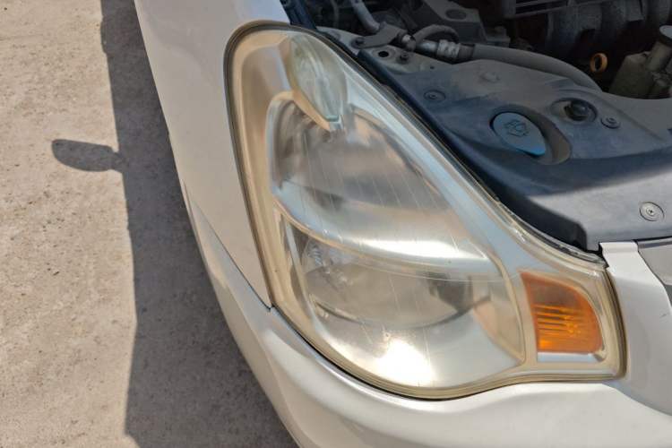 Used Nissan Sylphy 2009 1.6XE Automatic Comfort Edition Right Front Headlight